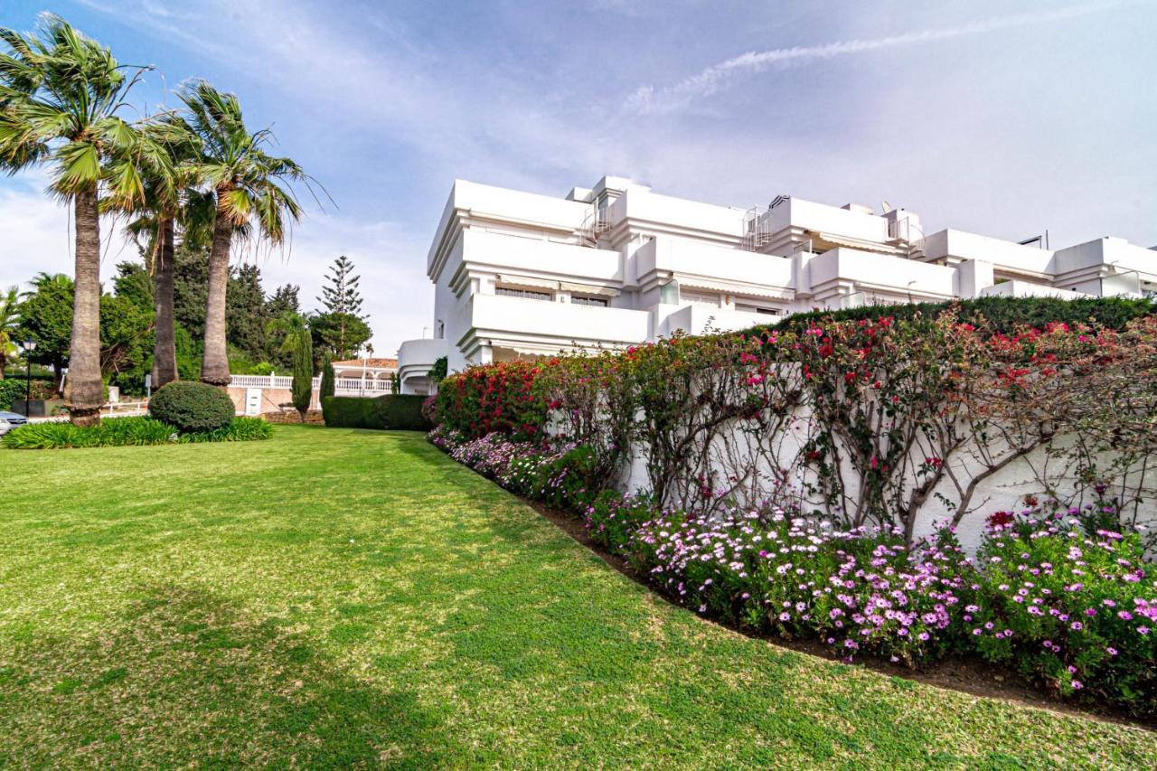 Andalusian Elegance In El Paraiso With 360 Views Over Sea And Mountains Apartamento Estepona